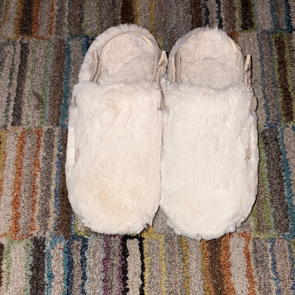 Nike Women's Cream Furry Mules